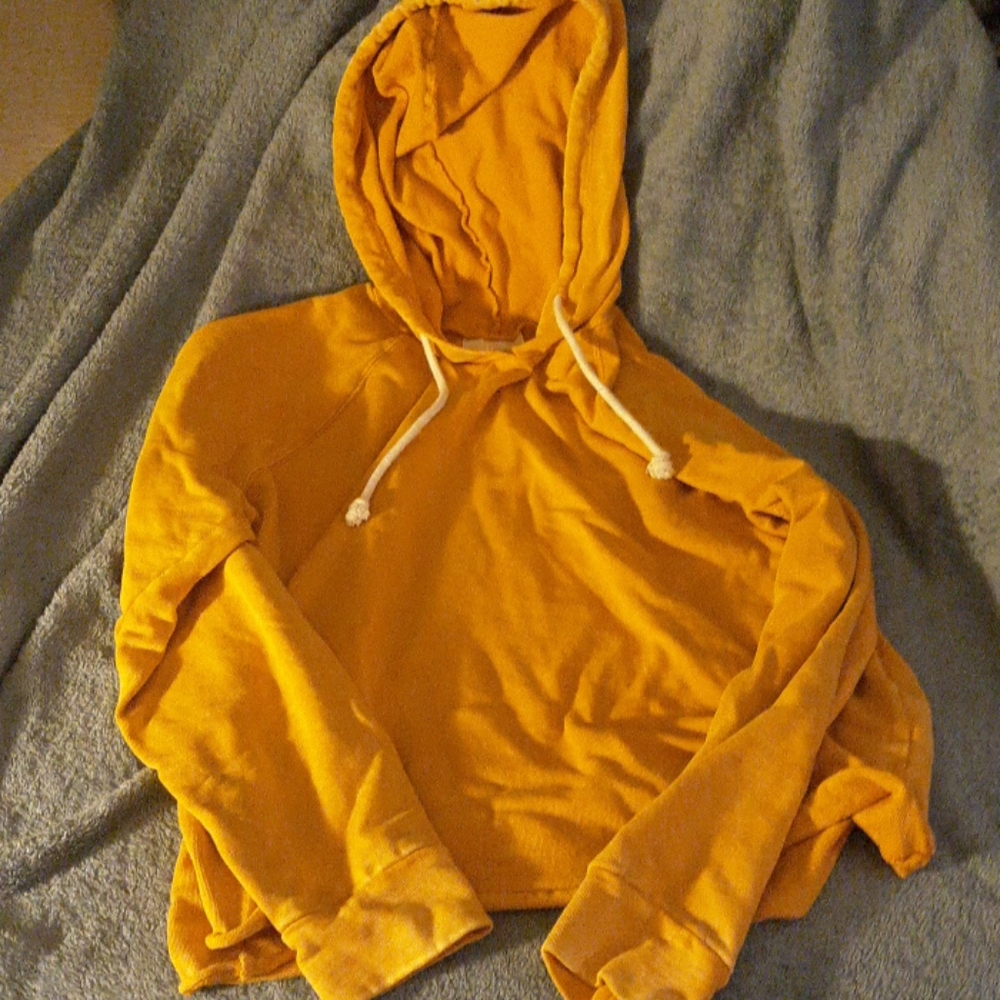 Universal thread hoodie